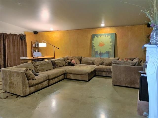 549 Cold Brook Ave, Hot Springs, SD 57747